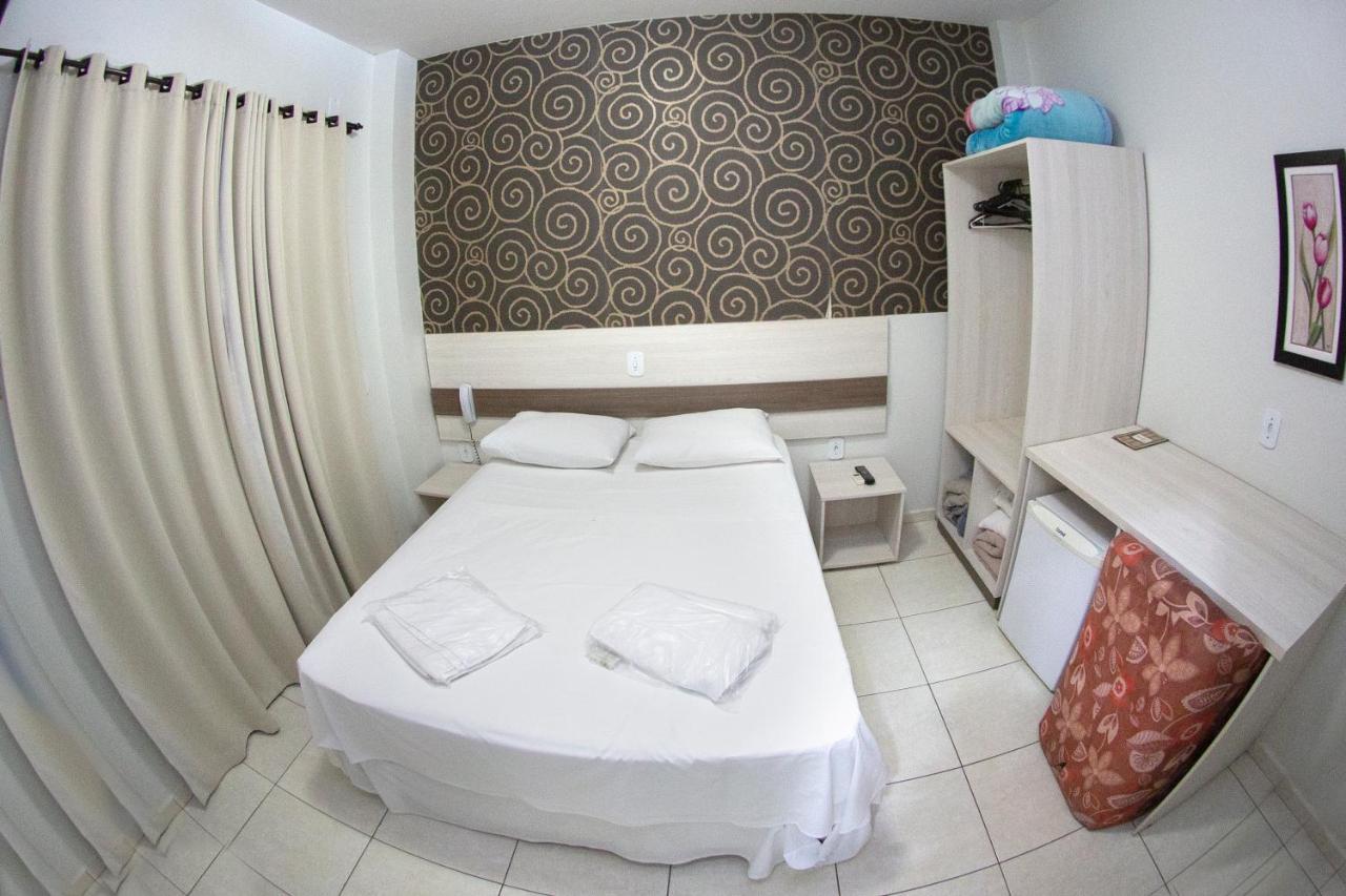Hotel Sambakia Realeza Exterior photo